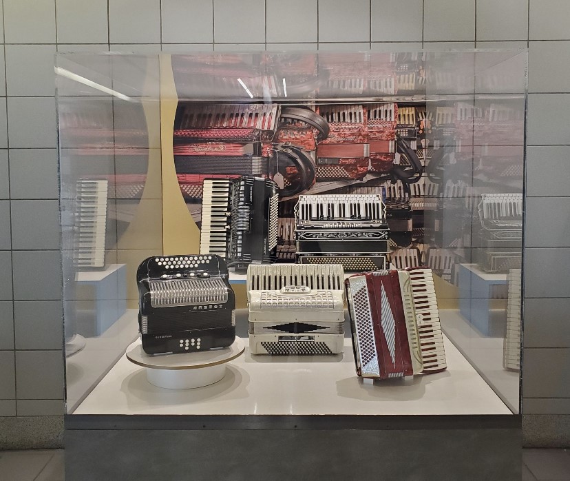 MAKING THE ACCORDION GREAT AGAIN LIBERTY BELLOWS, PHILADELPHIA